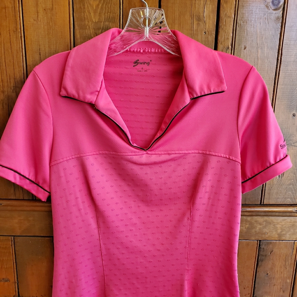 Short sleeved dry weave golf top